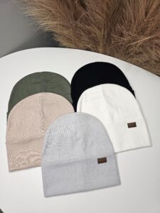 Шапка весенняя