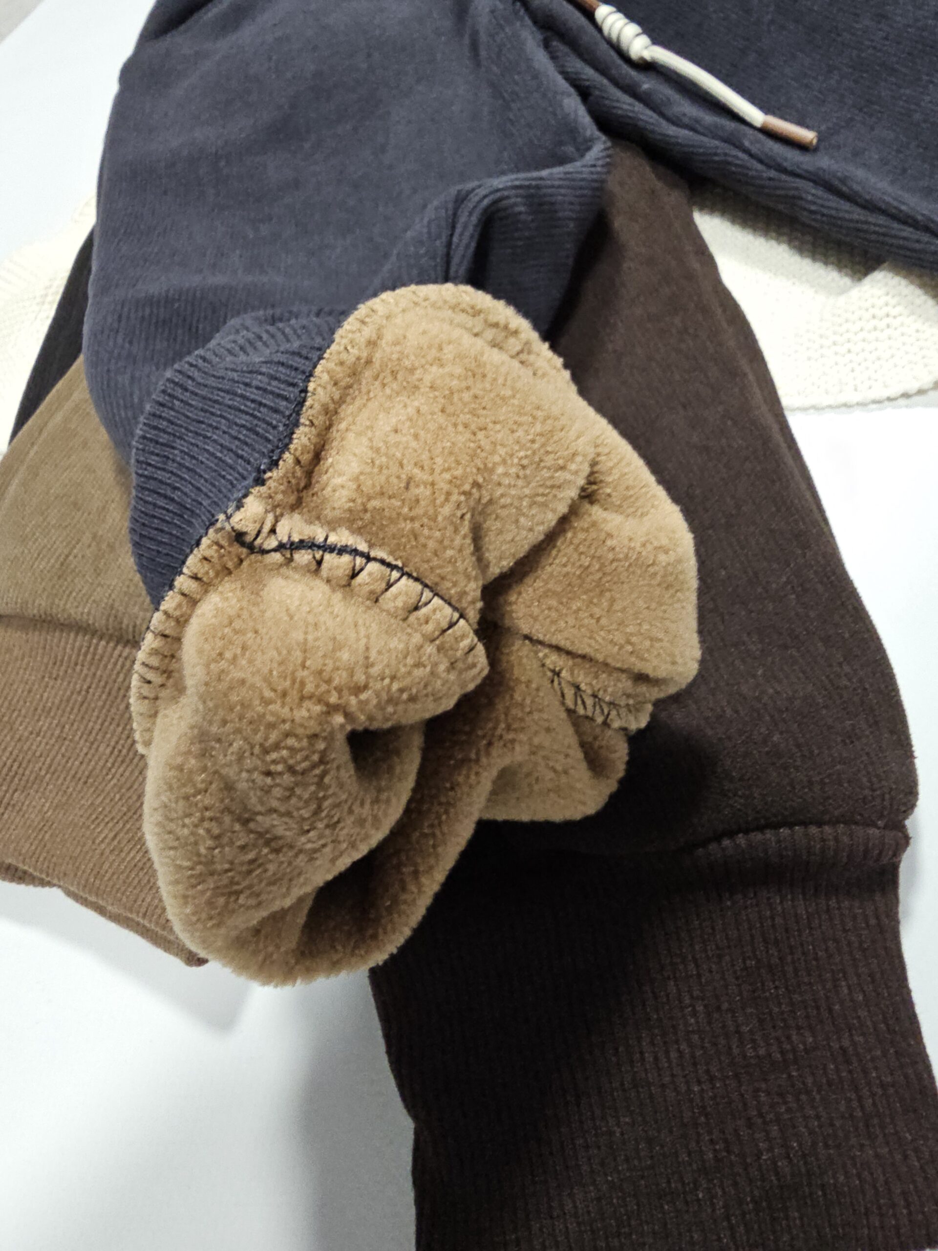 Штаны вельветовые на байке для мальчиков и девочек — изображение 2