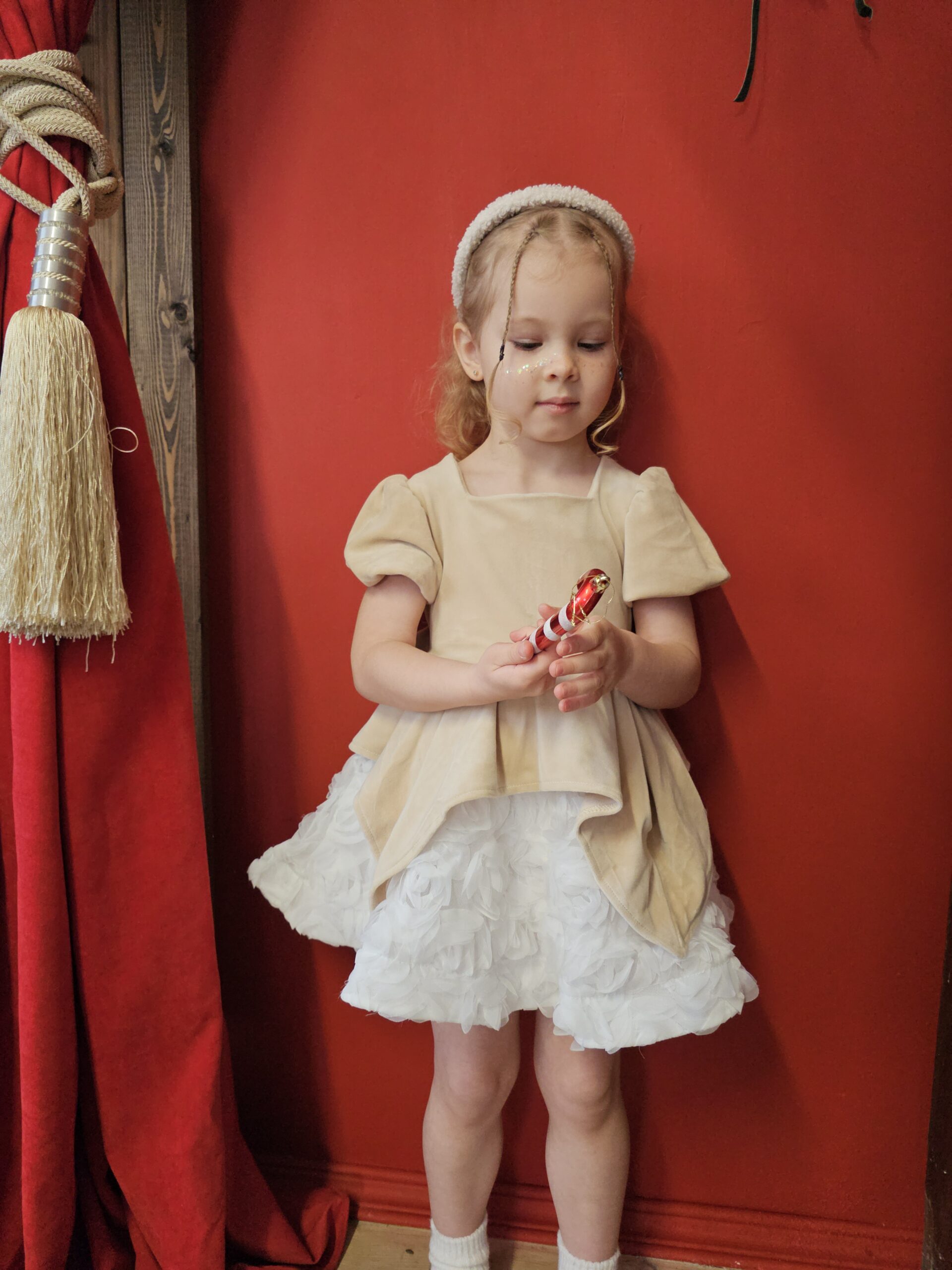 Платье нарядное