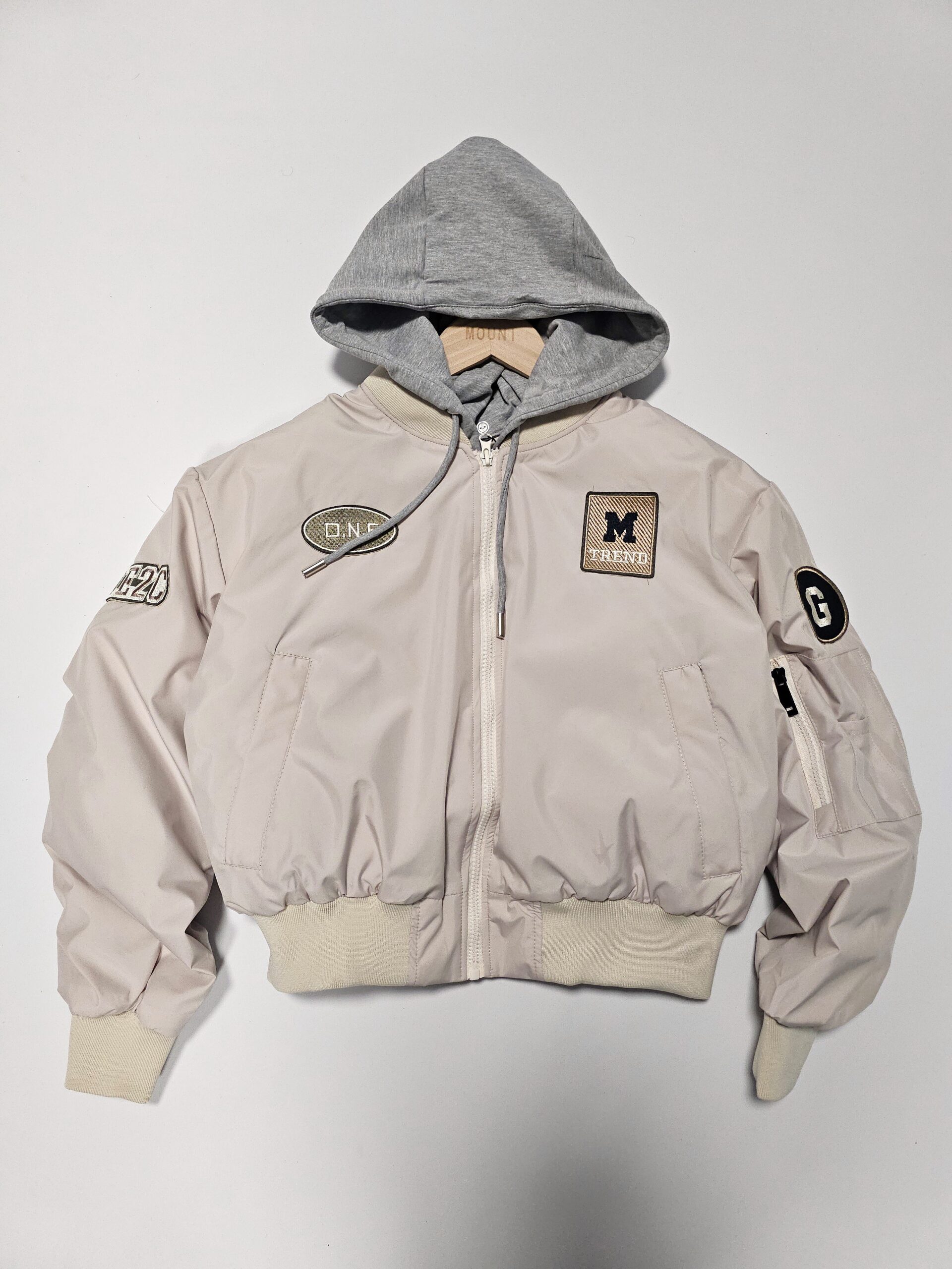 Бомбер деми